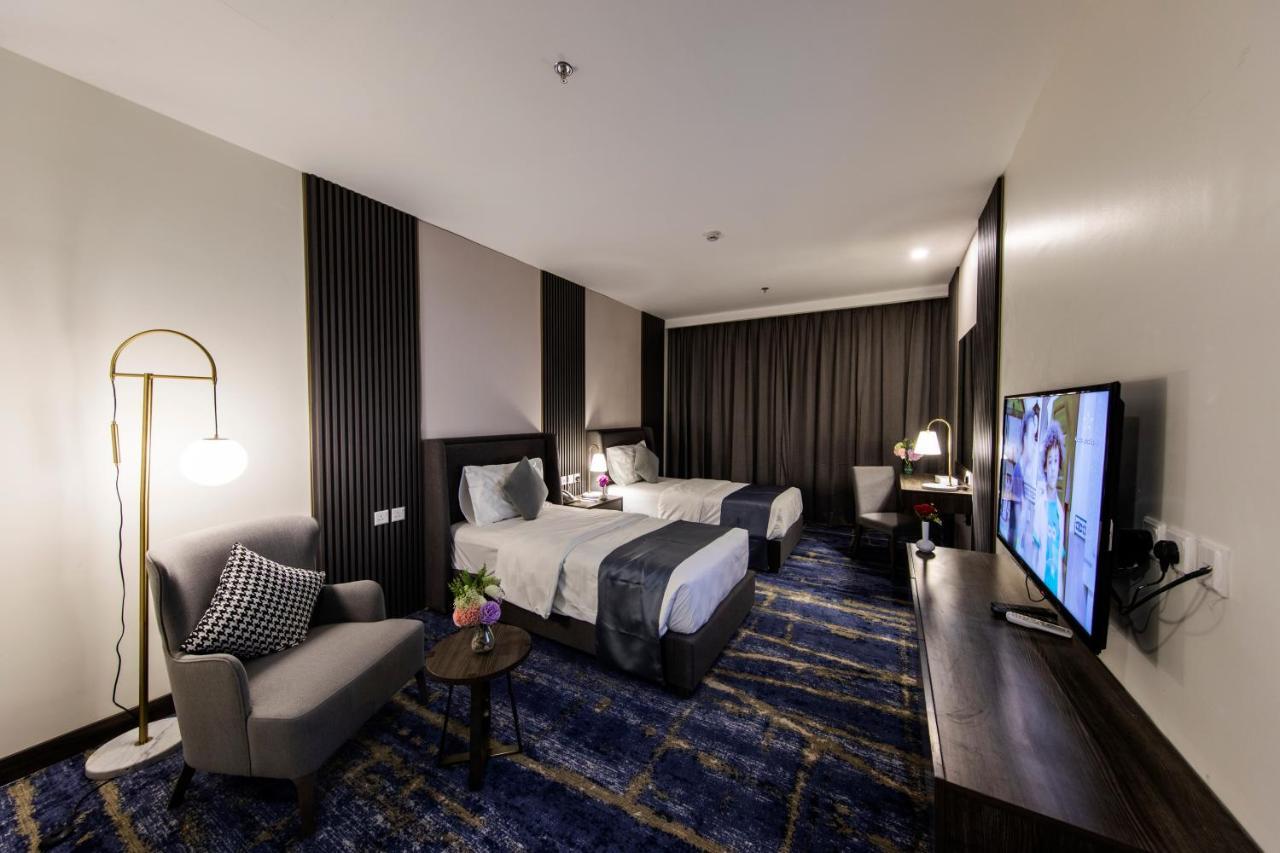 Lily Hotel Suite Hofuf Bagian luar foto