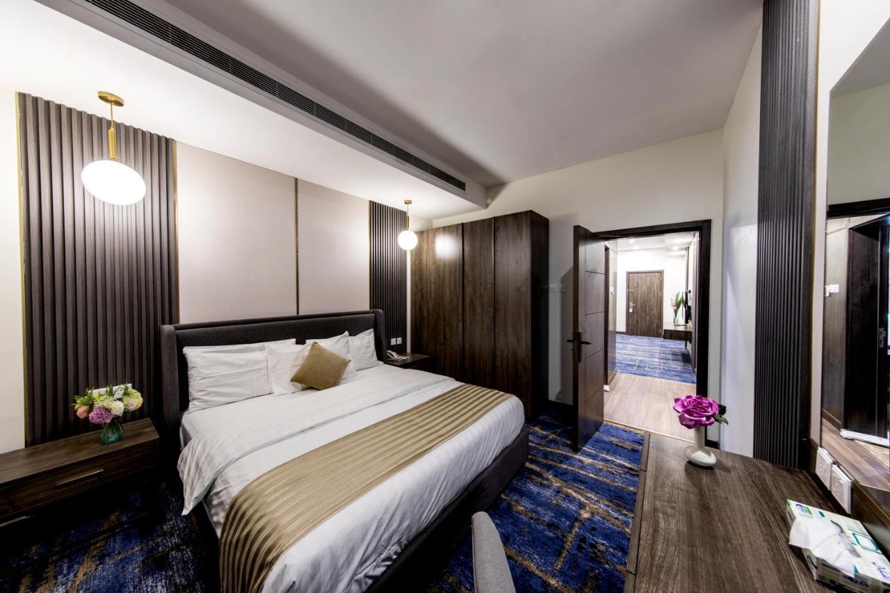 Lily Hotel Suite Hofuf Bagian luar foto